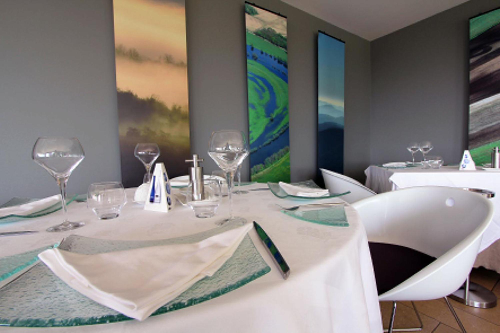Hotel Restaurant La Montagne De Brancion Martailly-les-Brancion Restoran foto